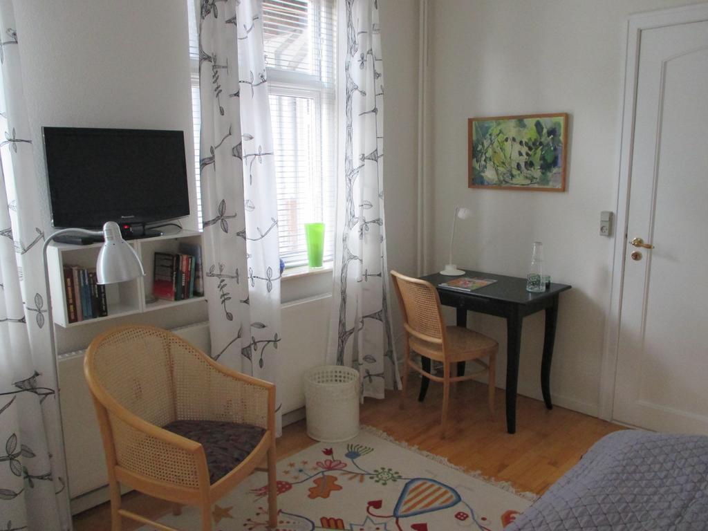 Foldenhus Ferieboliger Og B&B Bogense Rum bild