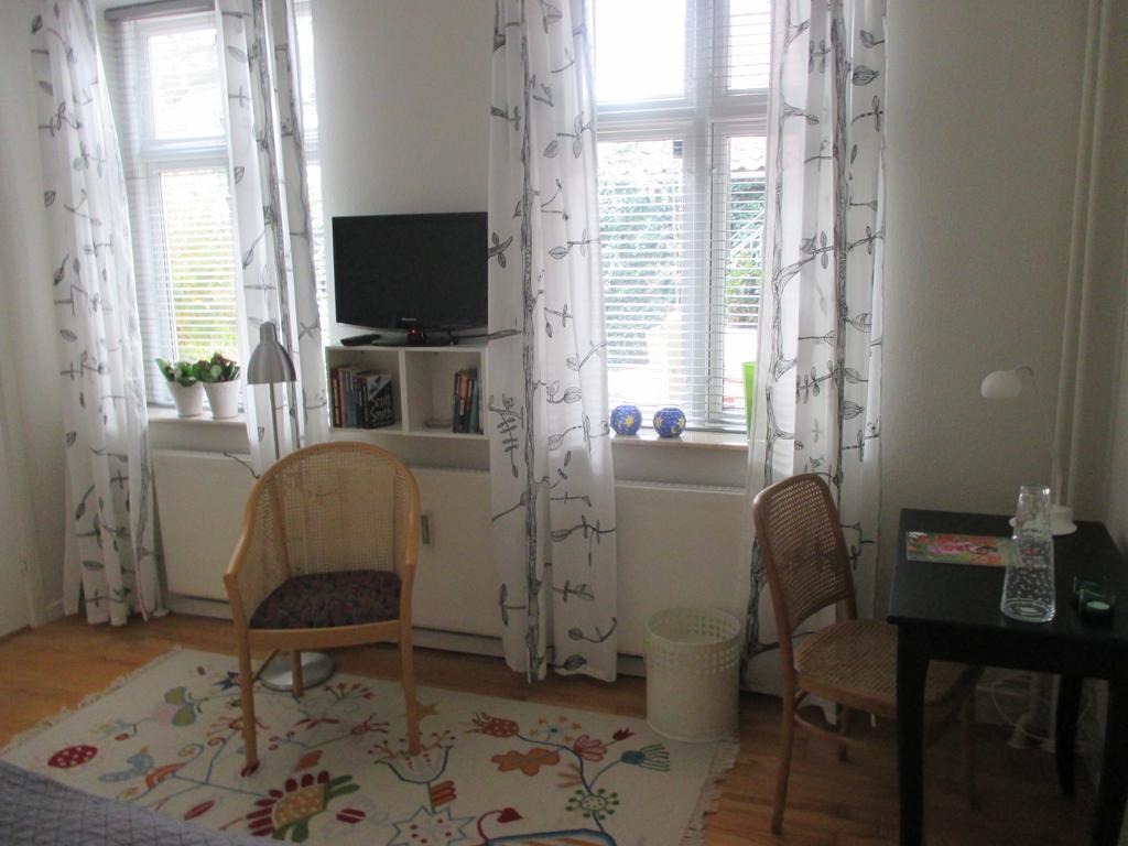 Foldenhus Ferieboliger Og B&B Bogense Rum bild
